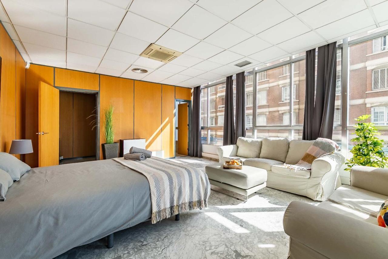 Grand Soho Ofihouse Malaga Apartment Exterior foto